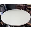 Image 1 : 42in Round White Table on a Single Pedestal Base