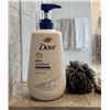 Image 1 : Dove Deep Moisture Body Wash Pump, 34 oz