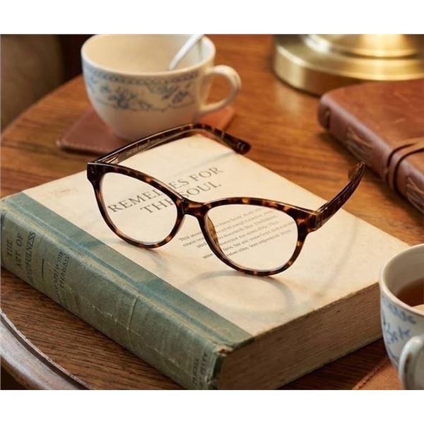 Foster Grant Reading Glasses â€“ PD 58.5 mm +1.50 with 2 Cases
