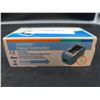 Image 2 : Fingertip Pulse Oximeter Model XOX4KR3YC1