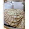Image 3 : Frye Queen Size Plush Blanket