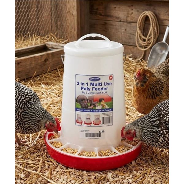 Farmtuff 3-In-1 Multi-Use Poly Feeder, 8 lb Capacity With Lid