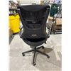 Image 4 : Office Task Chair with Mesh Back and Adjustable Armrests
