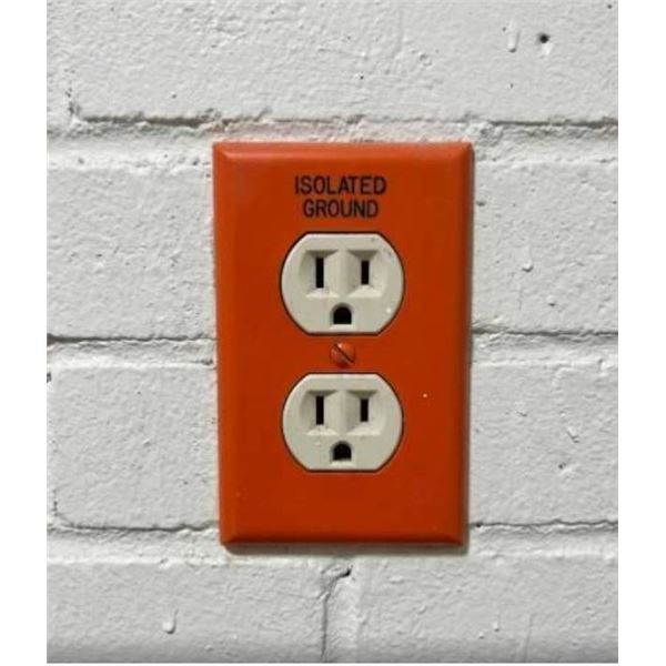 Cooper Nylon Wallplate, Standard, Orange, Isolated Ground - 100 count