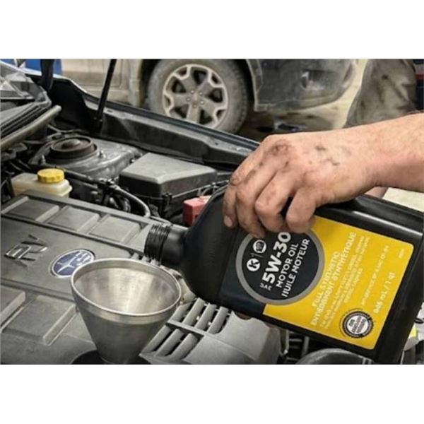 Lot of 6 Bottles of SAE 5W-30 Full Synthetic Motor Oil, 946ml Each