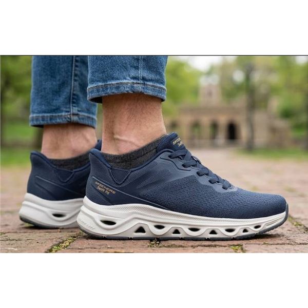 Skechers Swift Fit Navy Shoe, Size 9