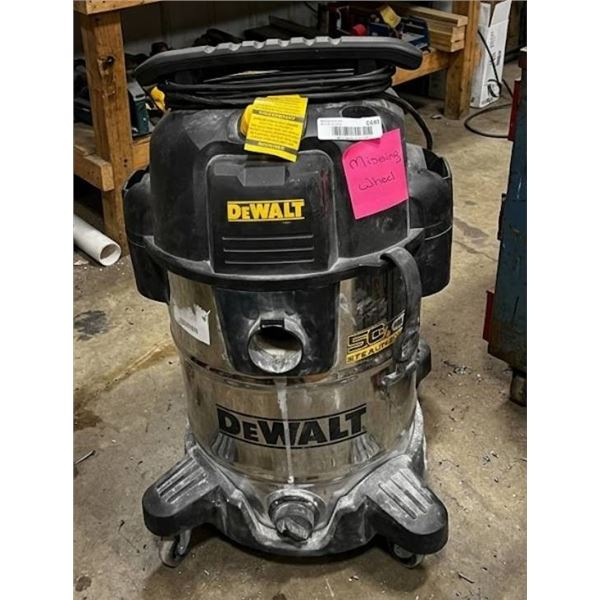 DeWalt Stainless Steel Wet/Dry Vacuum, Model DXV14P, 14-Gallon Capacity **Missing Wheel**