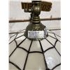 Image 4 : Stained Glass Floor Lamp With Metal Base and 100W Max Capacity