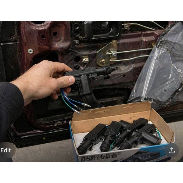 Central Door Lock System With Remote Control Capabilities