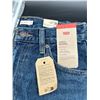 Image 3 : Levi's Cinch Barrel High Rise Jeans, Women's Size 26