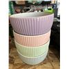 Image 2 : Four Ribbed Ceramic Bowls in Pastel Colors