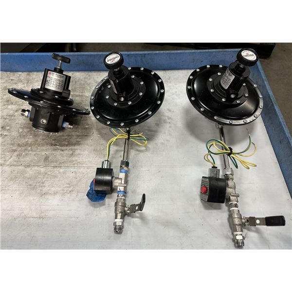(3) Fairchild #4113ANNKE Low Pressure Pneumatic Regulators
