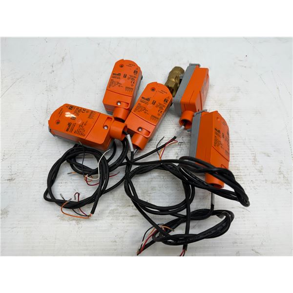 (5) Belimo #CQB24-SR-R Actuators