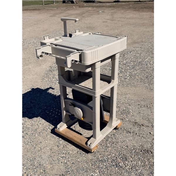 REELSMART OUTDOOR SINK STATION