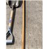 Image 6 : LAWN CARE LOT: RAKES, SHOVELS, AND HOE