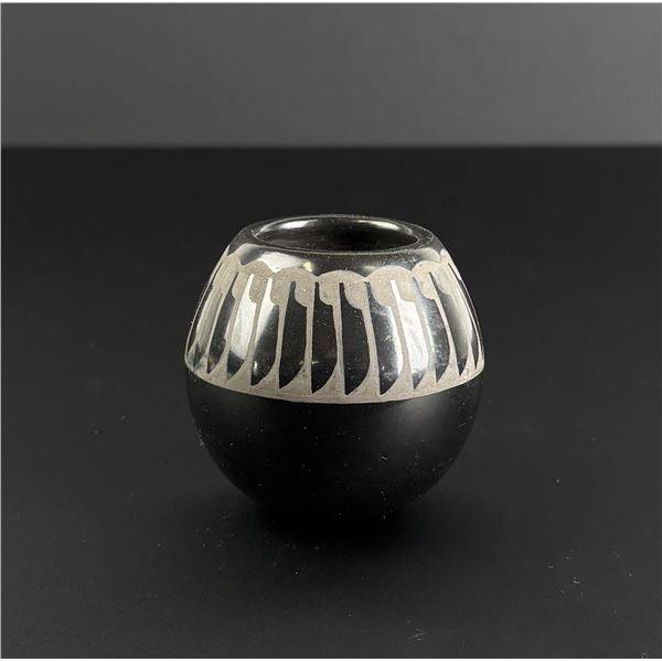 Denny Gutierrez Santa Clara Pueblo Pot