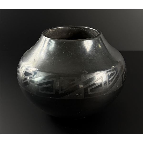 Tonita Roybal San Ildefonso Pueblo Jar