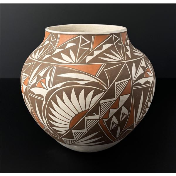 Miriam Davis Laguna Pueblo Olla Pot Jar