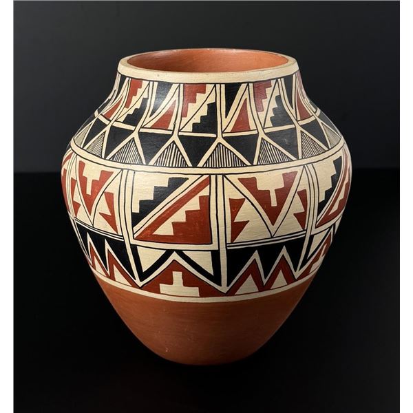 Mary Tosa Jemez Pueblo Olla Pot Jar