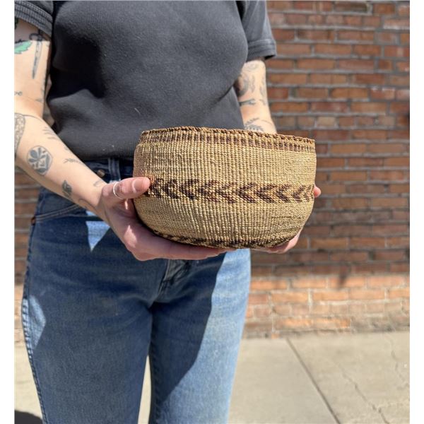 Klamath Modoc Native American Indian Basket