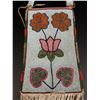 Image 7 : Plateau Native American Indian Beaded Mirror Bag