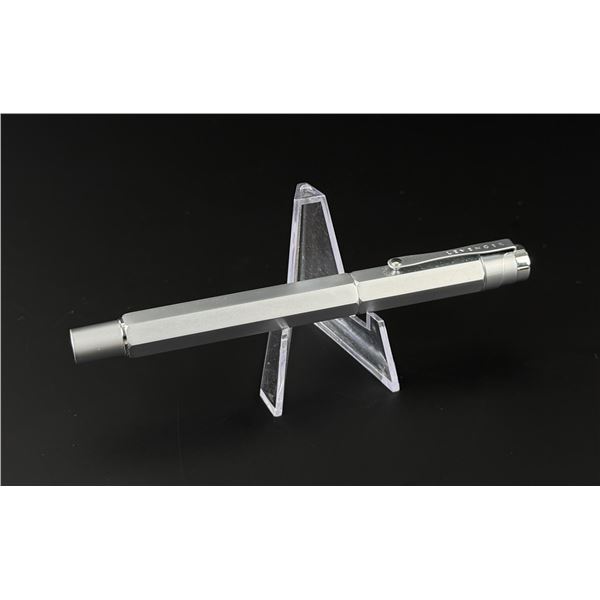 Levenger L-Tech Fountain Pen