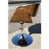 Image 5 : Mid Century Style Plywood Butterfly Barstool