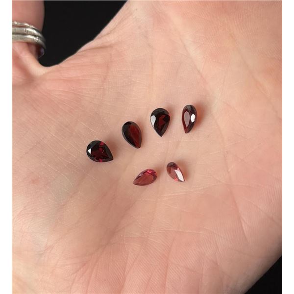 4.55ct Faceted Garnet Gemstones