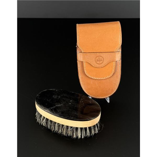 Glenroyal Scotland Leather Case with Boar Brush