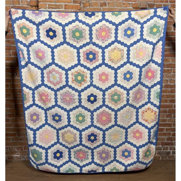 1930s Grandmothers Flower Garden Quilt