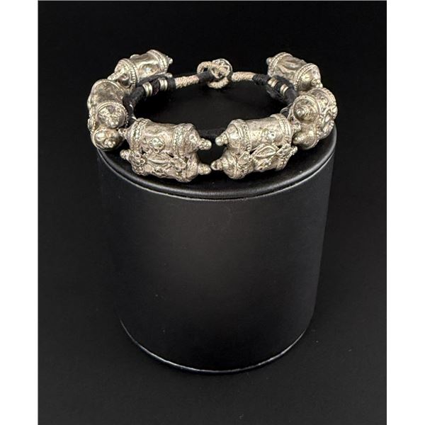 .800 Silver Islamic Taweez Prayer Scroll Bracelet