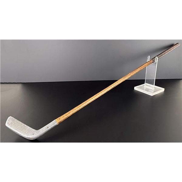 Antique New Mills Ray Model Putter
