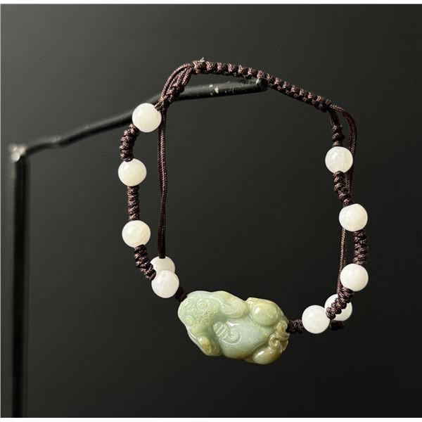 Chinese Carved Jade Jadeite Pixiu Beaded Bracelet