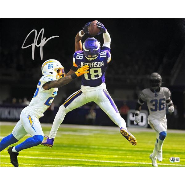 JUSTIN JEFFERSON SIGNED 16 X 20- BECKETT COA