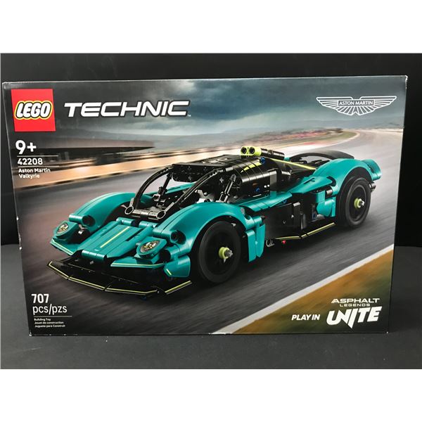 LEGO TECHNIC #42208 ASTON MARTIN VALKYRIE SEALED IN ORIGINAL PACKAGING