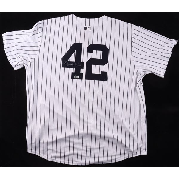 MARIANO RIVERA SIGNED NEW YORK YANKEES JERSEY - BECKETT COA