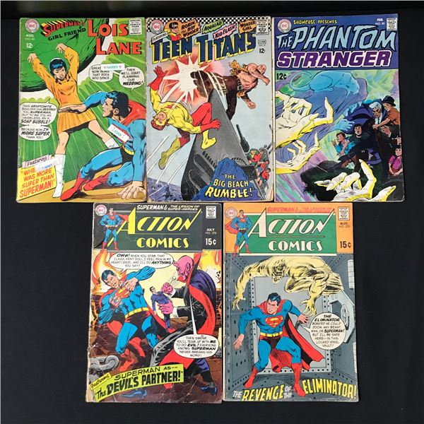 LOT OF 5 MIXED TITLE COMICS - DC COMICS