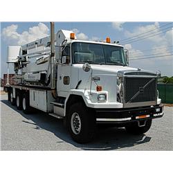 2000 AUTOCAR ACL64B BRIDGE INSPECTION TRUCK