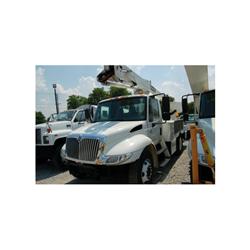 2005 INTERNATIONAL 4200 SIGN BUCKET TRUCK