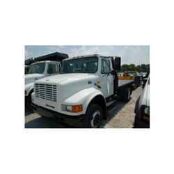2002 INTERNATIONAL 4700 FLATBED TRUCK 
