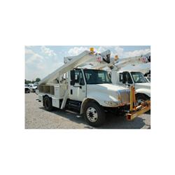 2003 INTERNATIONAL 4200 SIGN BUCKET TRUCK