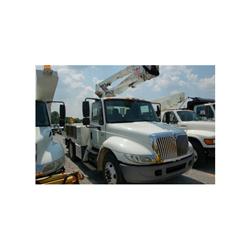 2003 INTERNATIONAL 4200 SIGN BUCKET TRUCK