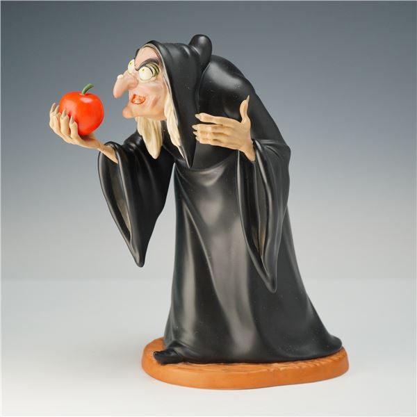 Walt Disney Classics Collection Snow White Witch Take the Apple Dearie Figurine