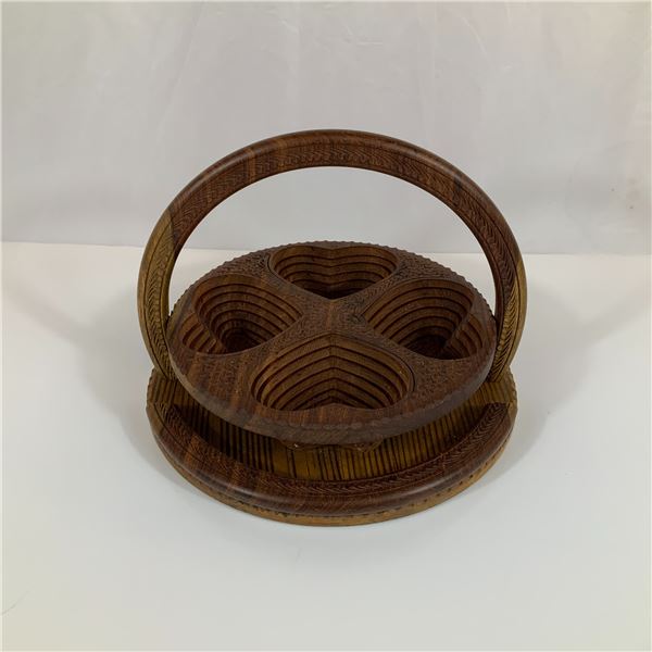 Designs by Enoch Collapsible Wooden Hearts Basket