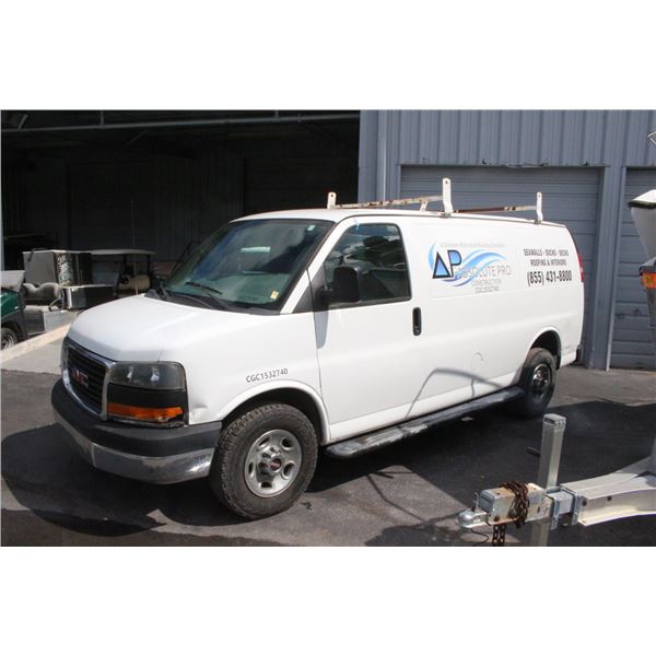 2015 GMC Savannah 2500   6-Dr. Cargo Van