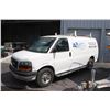 Image 1 : 2015 GMC Savannah 2500   6-Dr. Cargo Van
