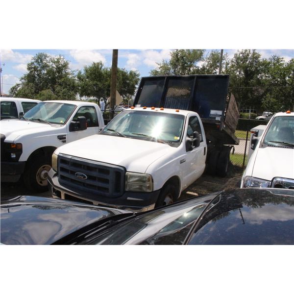 2006 Ford F350 XL   SD  12' Dump Bed Trk Dually