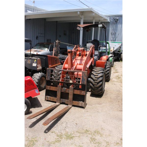 Kubota RV520S Articulating Front End Loader