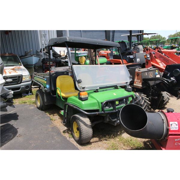 John Deere Gator TE4X2 Electric Site Cart w/Dump Bed