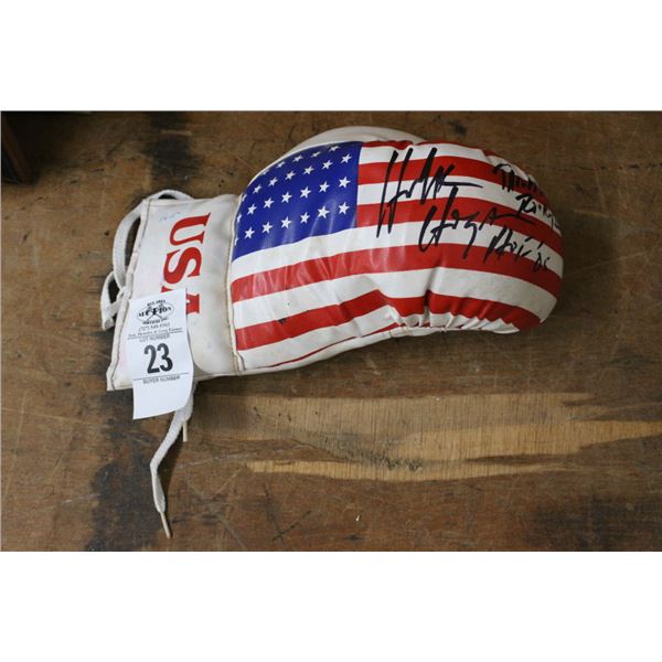 Autographed Boxing Glove Hulk Hogan Rocky - 3